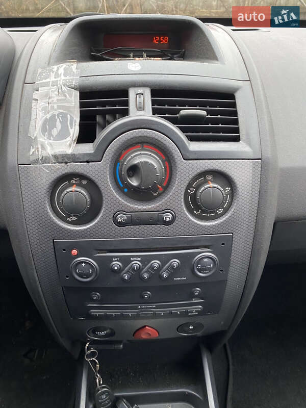Хэтчбек Renault Megane 2003 в Городище