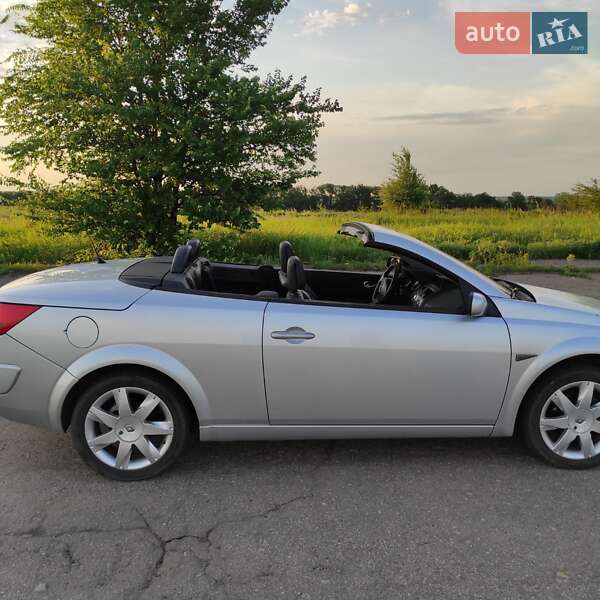 Кабриолет Renault Megane 2006 в Славянске