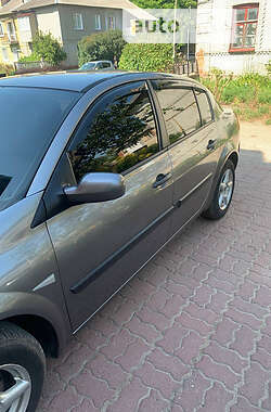 Седан Renault Megane 2008 в Нововолынске