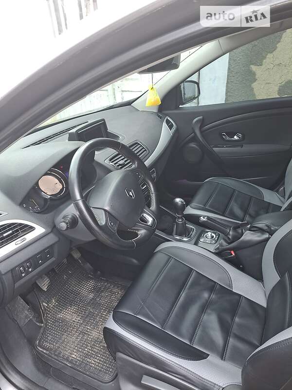 Универсал Renault Megane 2013 в Снигиревке фото 15 Универсал Renault Megane 2013 в Снигиревке