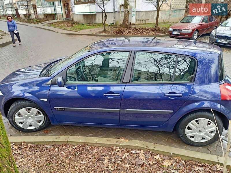 Хэтчбек Renault Megane 2003 в Ивано-Франковске