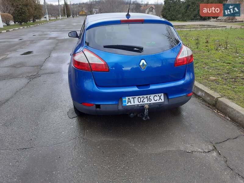 Хэтчбек Renault Megane 2011 в Калуше