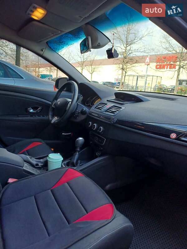 Хэтчбек Renault Megane 2011 в Черновцах фото 3 Хэтчбек Renault Megane 2011 в Черновцах