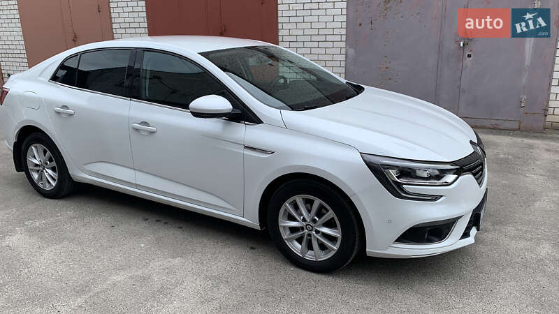 Седан Renault Megane 2016 в Києві
