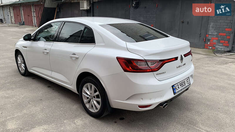 Седан Renault Megane 2016 в Києві