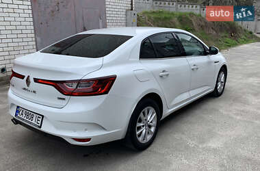 Седан Renault Megane 2016 в 