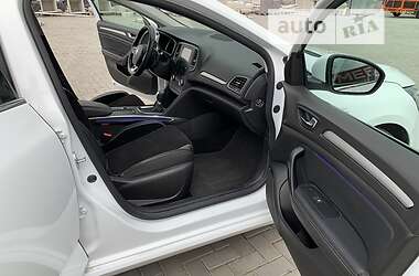 Седан Renault Megane 2021 в 