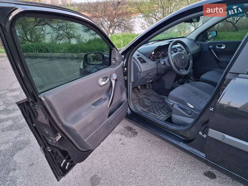 Седан Renault Megane 2008 в Кривом Роге