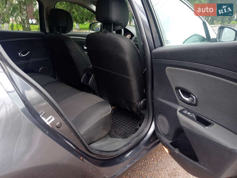 Хетчбек Renault Megane 2011 в Благовіщенську