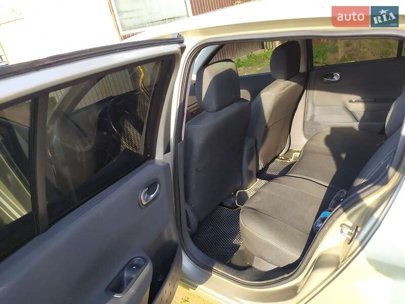 Хэтчбек Renault Megane 2007 в Гайсине