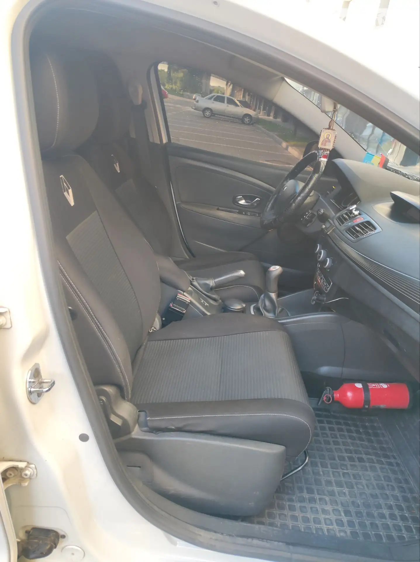 2010 Renault Megane - мініатюра 32