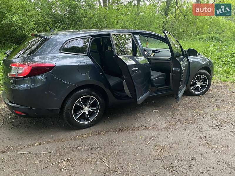 Універсал Renault Megane 2011 в Городку