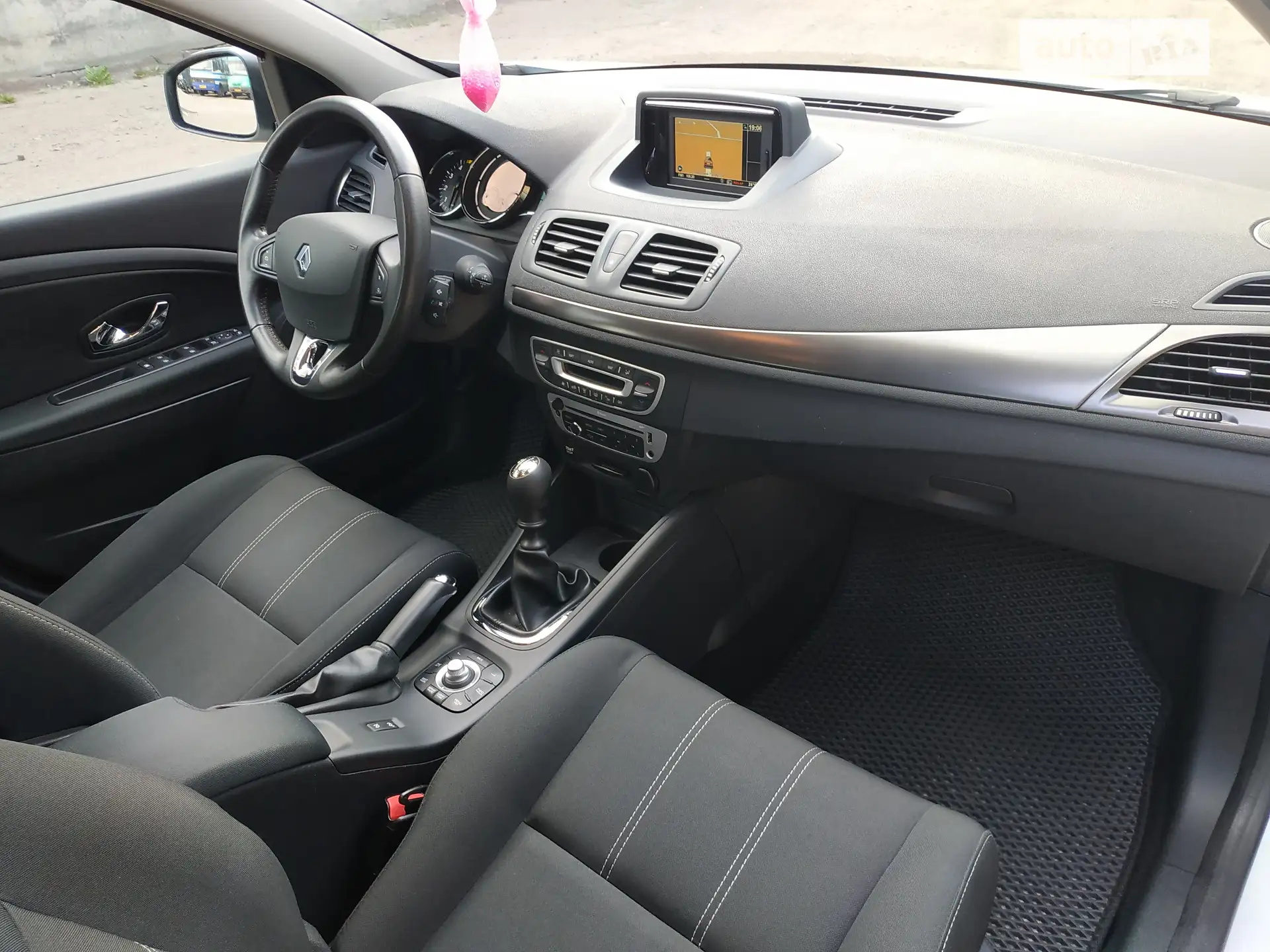 2014 Renault Megane - мініатюра 28