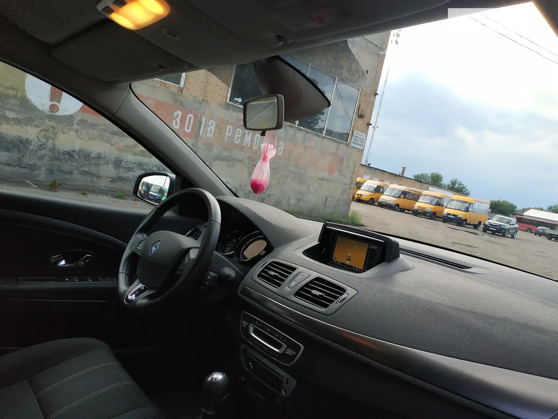 2014 Renault Megane - мініатюра 30