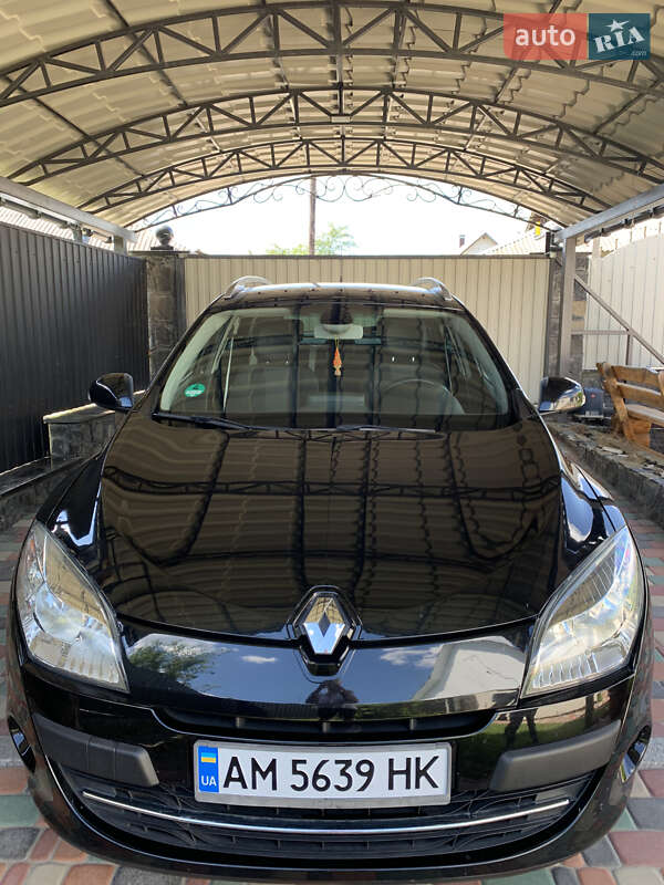 Универсал Renault Megane 2011 в 