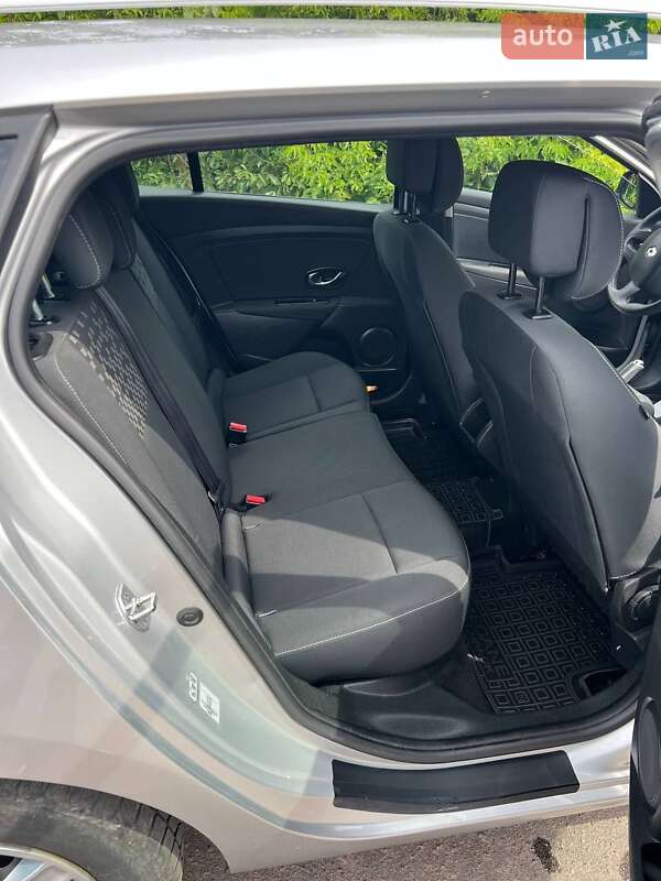 Универсал Renault Megane 2012 в Коростене фото 15 Универсал Renault Megane 2012 в Коростене