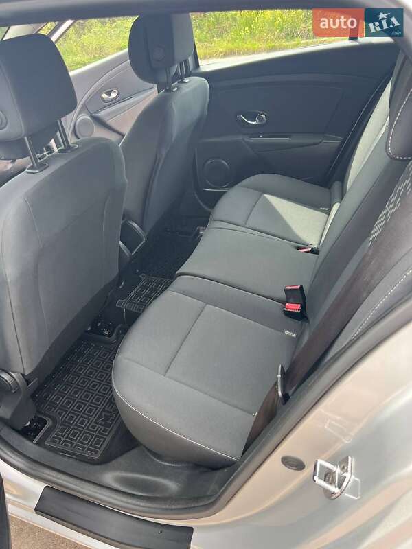 Универсал Renault Megane 2012 в Коростене фото 16 Универсал Renault Megane 2012 в Коростене