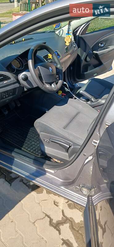 Универсал Renault Megane 2010 в Калуше фото 25 Универсал Renault Megane 2010 в Калуше