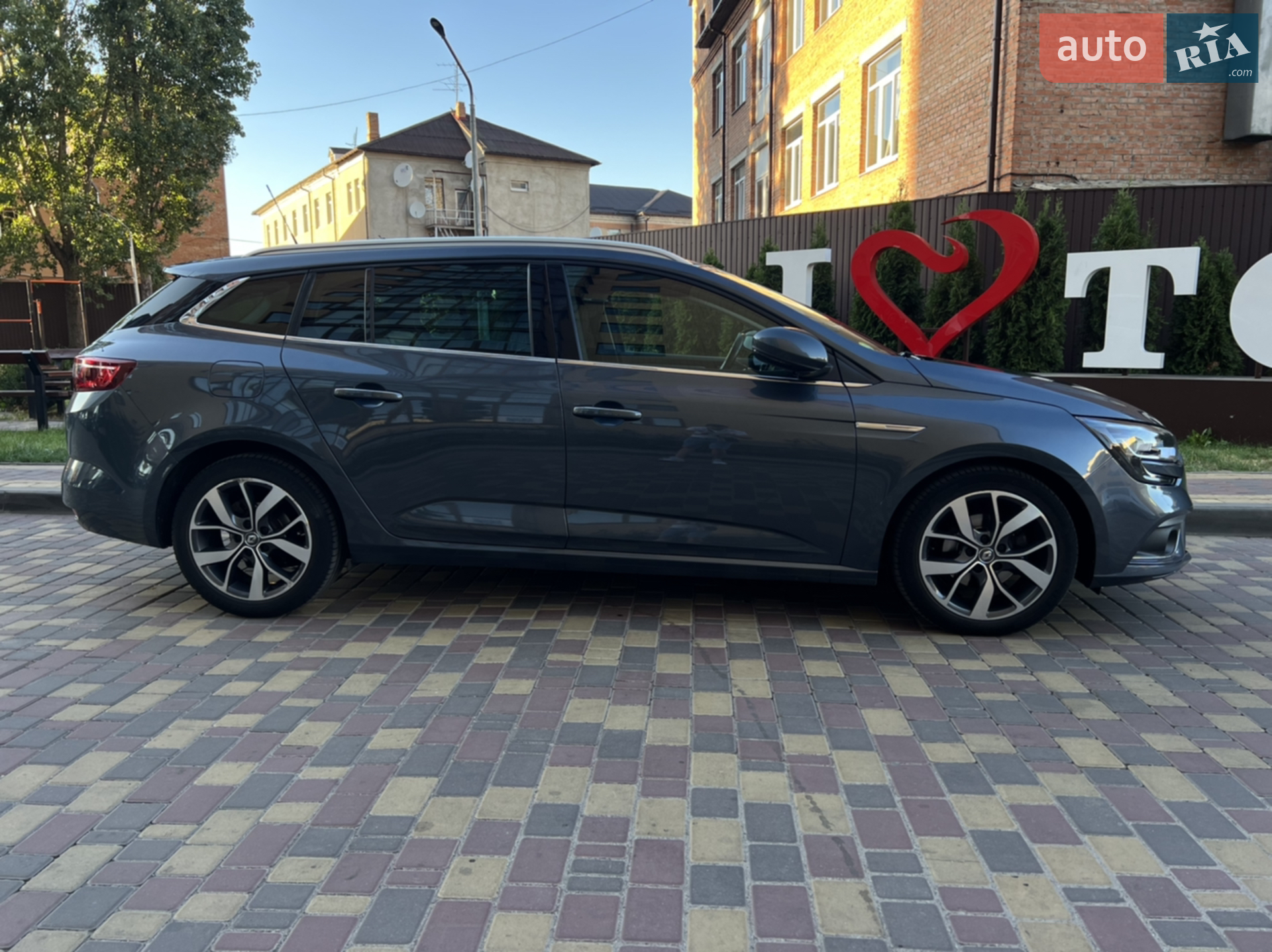 2016 Renault Megane - мініатюра 8
