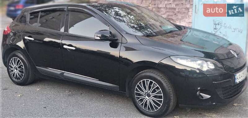 Хетчбек Renault Megane 2011 в Києві фото 4 Хетчбек Renault Megane 2011 в Києві