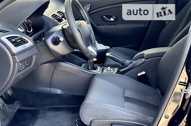 Универсал Renault Megane 2010 в 