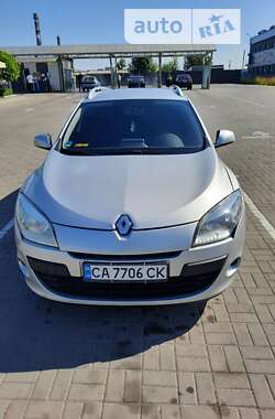 Универсал Renault Megane 2011 в 
