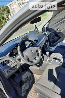 Универсал Renault Megane 2011 в 