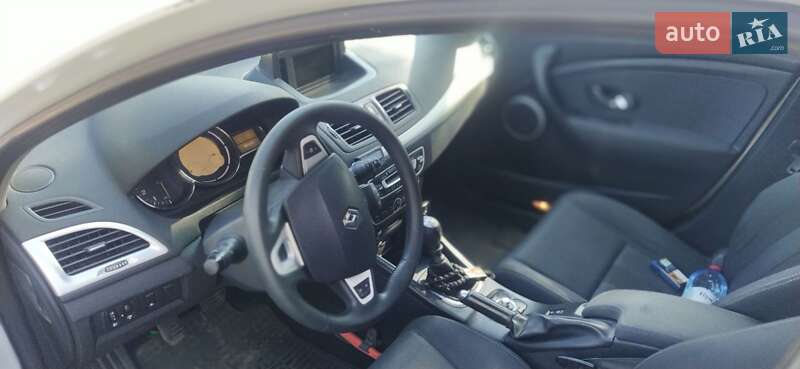 Универсал Renault Megane 2011 в Ровно фото 10 Универсал Renault Megane 2011 в Ровно