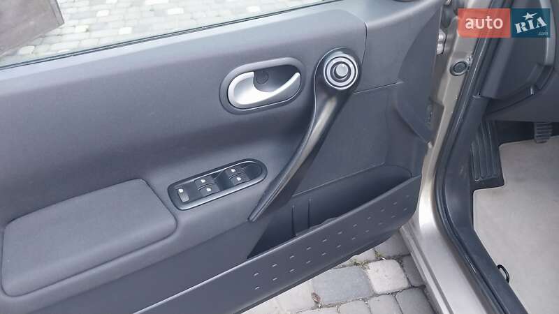 Седан Renault Megane 2008 в Ходорове