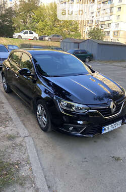 Хэтчбек Renault Megane 2016 в Киеве