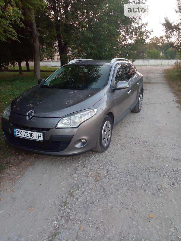 Універсал Renault Megane 2011 в Бродах