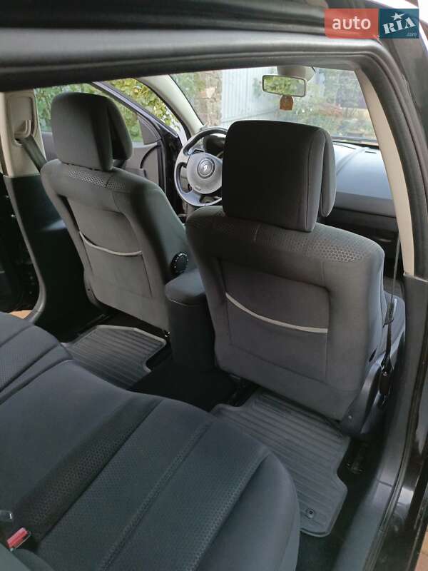 Универсал Renault Megane 2005 в Житомире фото 2 Универсал Renault Megane 2005 в Житомире