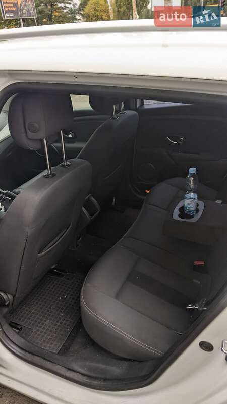 Универсал Renault Megane 2011 в Ровно фото 19 Универсал Renault Megane 2011 в Ровно