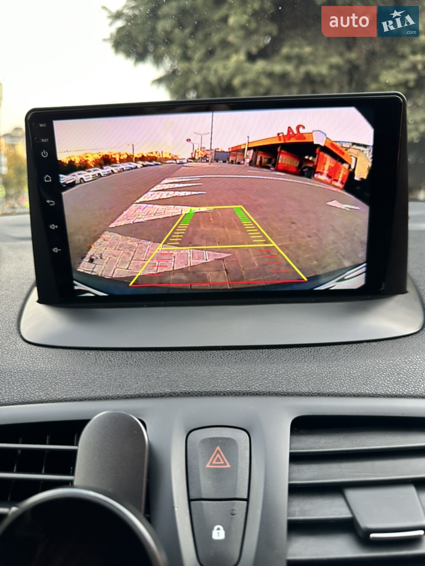 2014 Renault Megane - мініатюра 8