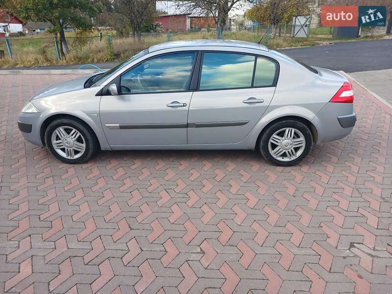 Седан Renault Megane 2004 в Надворной фото 19 Седан Renault Megane 2004 в Надворной