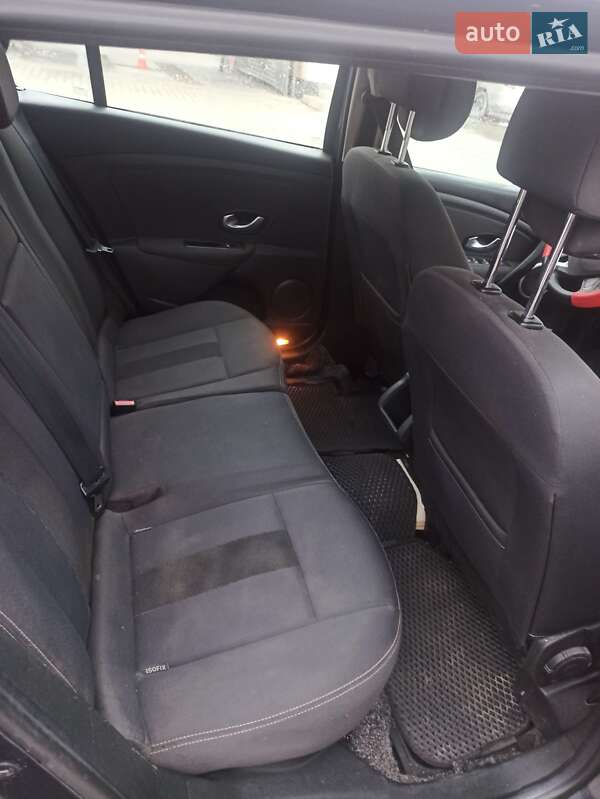 Универсал Renault Megane 2010 в Львове фото 9 Универсал Renault Megane 2010 в Львове
