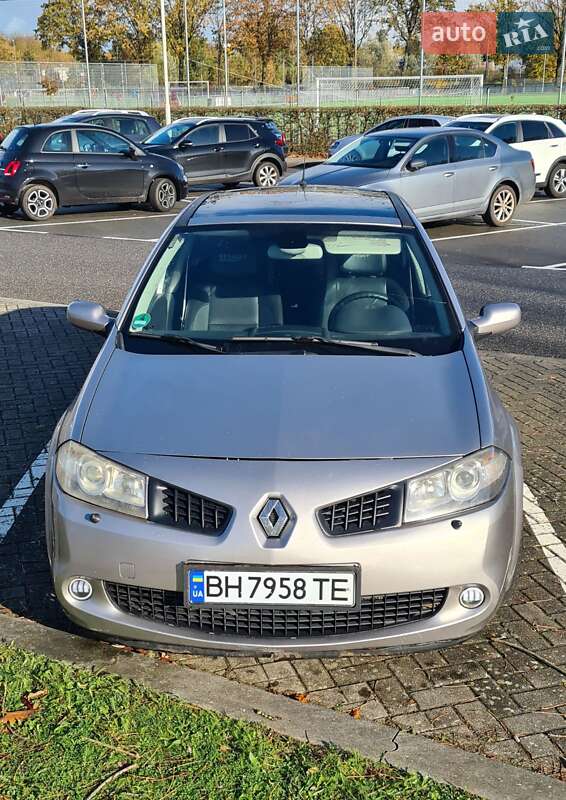 Хэтчбек Renault Megane 2006 в Захарьевке фото 8 Хэтчбек Renault Megane 2006 в Захарьевке