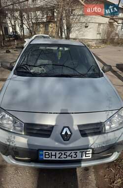 Хэтчбек Renault Megane 2003 в Черноморске