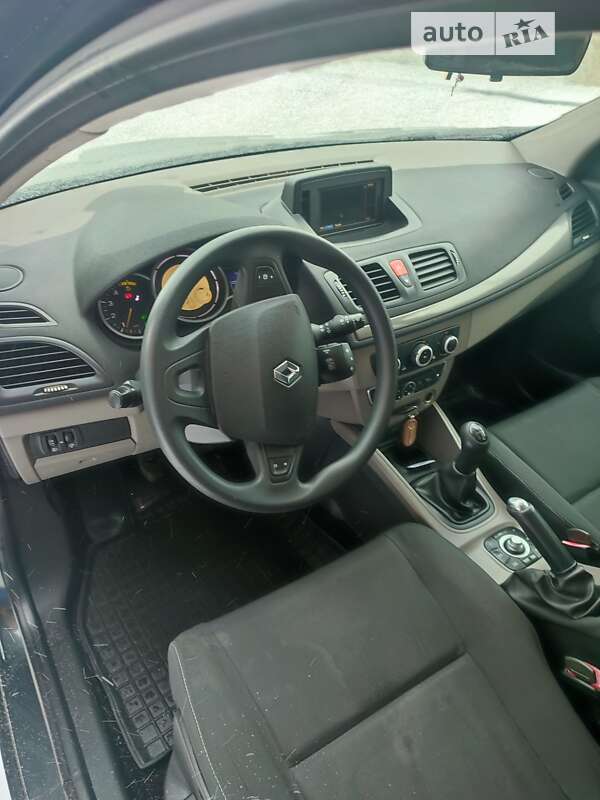 Хэтчбек Renault Megane 2011 в Коломые