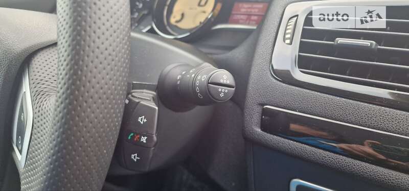 Універсал Renault Megane 2012 в Чернівцях фото 13 Універсал Renault Megane 2012 в Чернівцях