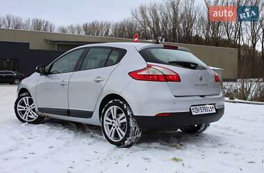 Хетчбек Renault Megane 2012 в 