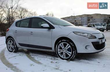 Хетчбек Renault Megane 2012 в 