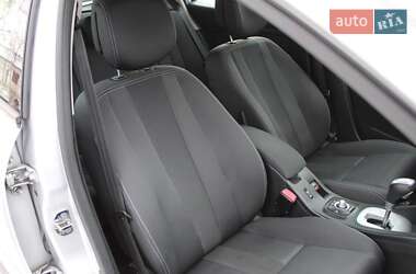 Хетчбек Renault Megane 2012 в 