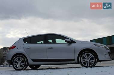 Хетчбек Renault Megane 2012 в 