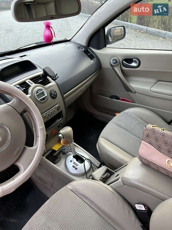 Хэтчбек Renault Megane 2006 в Каменском