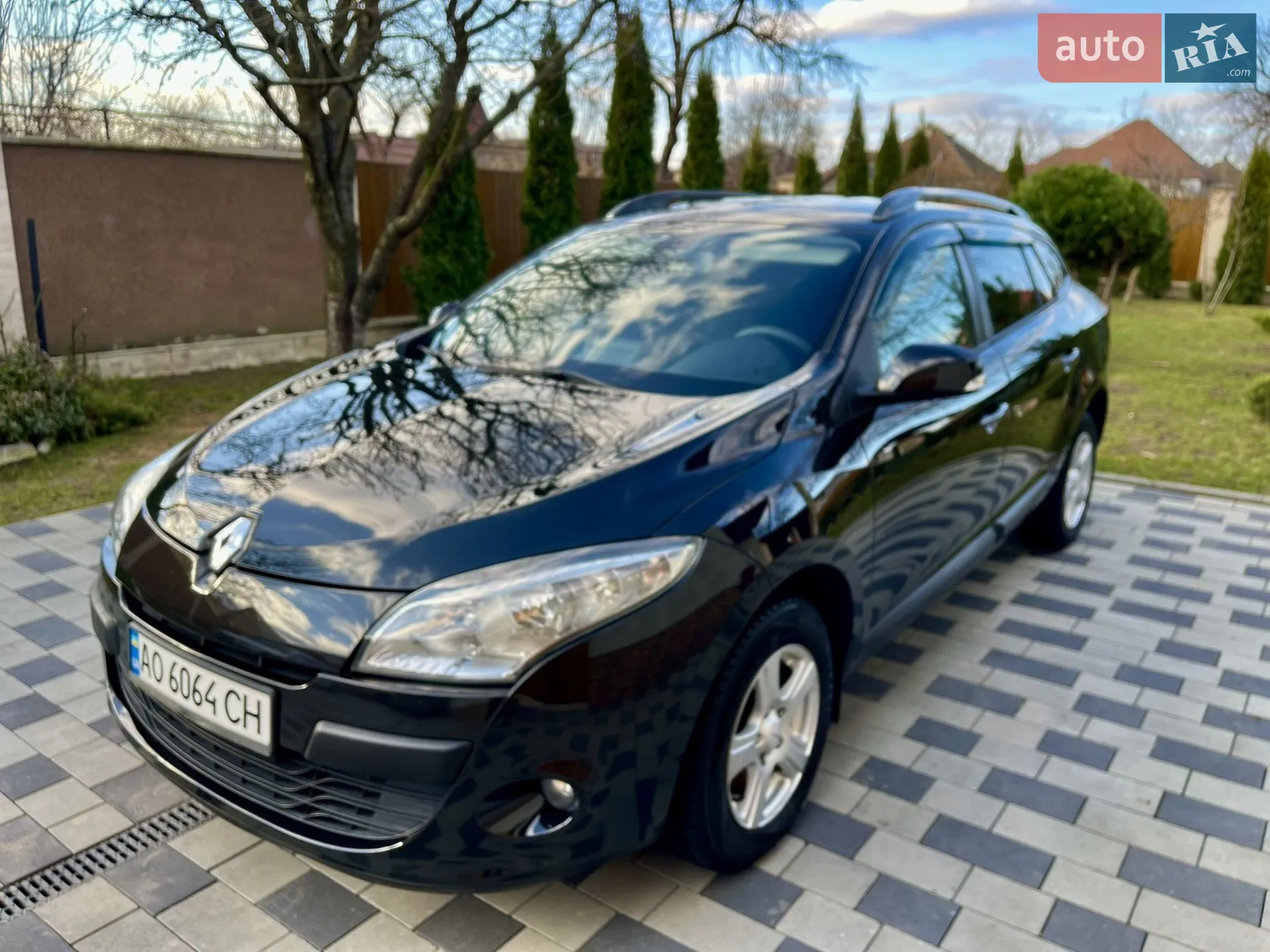 2010 Renault Megane - мініатюра 2