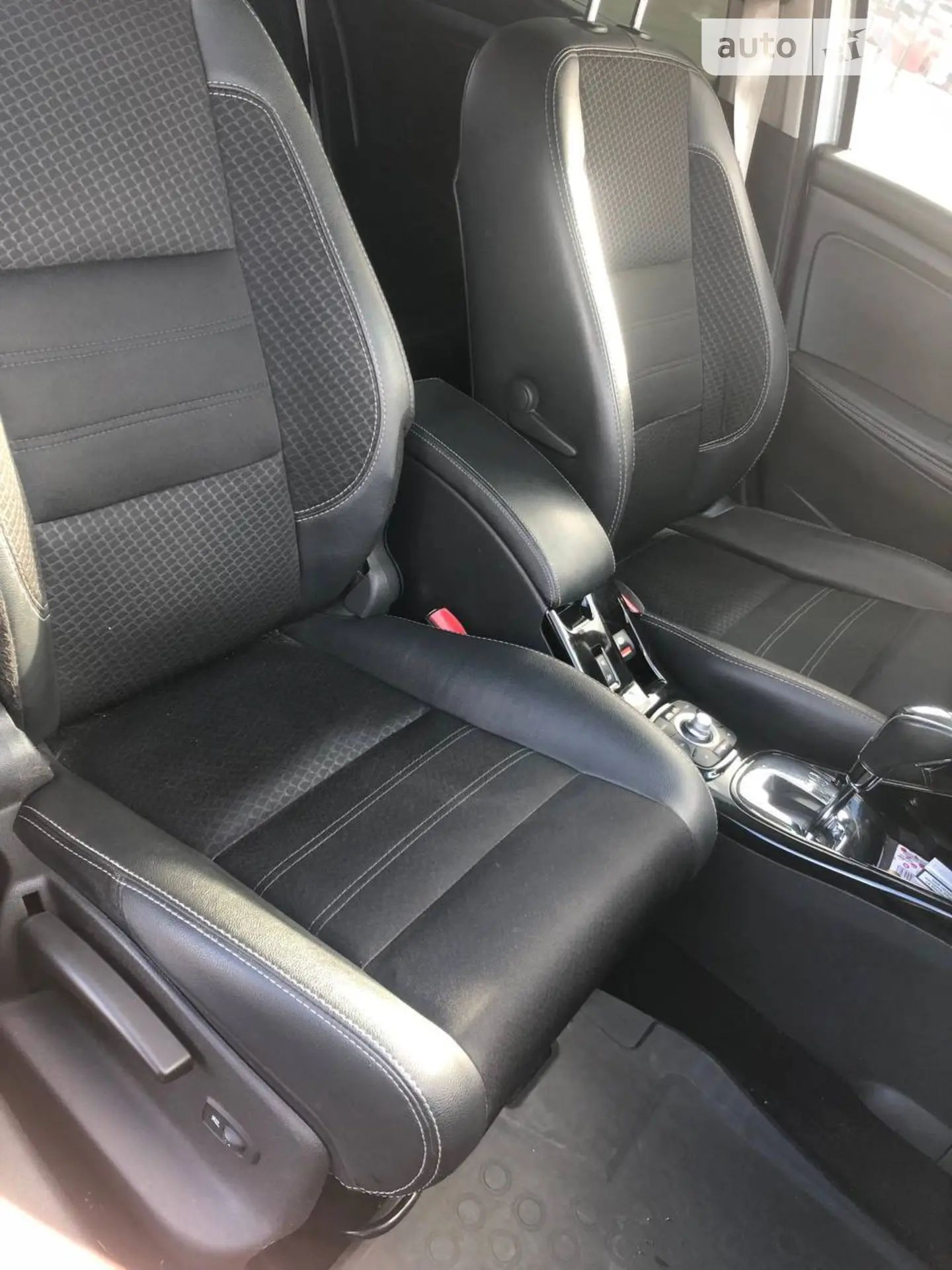 2015 Renault Megane - мініатюра 16