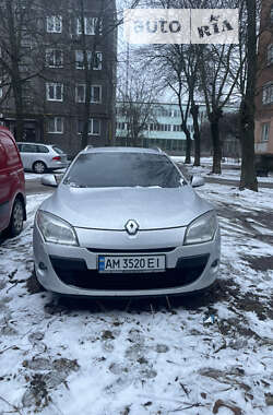 Универсал Renault Megane 2011 в Коростене