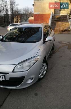 Универсал Renault Megane 2011 в 