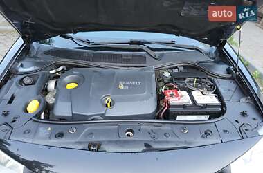 Кабриолет Renault Megane 2006 в 